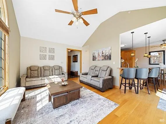 Ferienhaus Beautiful In Bridgeview!