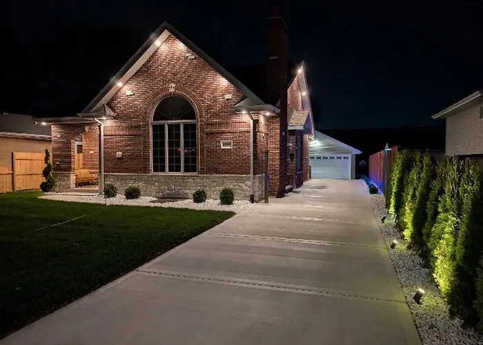 Beautiful In Bridgeview! Ferienhaus