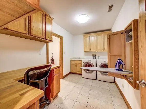 Ferienhaus Beautiful In Bridgeview!